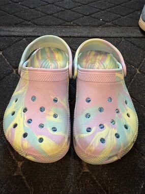 CROCS Kids Tie-Dye Clog - Pastel Pink, Yellow & Blue